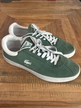 Lacoste Men's Base shot suede Sneakers size 9